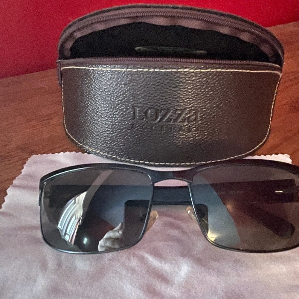 Italian design sunglasses straight from Italy